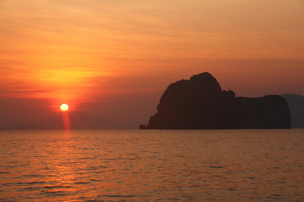 Koh Hai Fantasy Resort & Spa Koh Ngai Extérieur photo